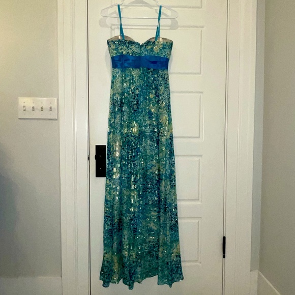 BCBG Max Azria Gown👗 Size 2 👗Blue & Green With Gold & Black Accents - Picture 3 of 3
